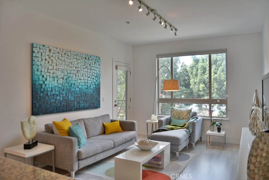 100 Alameda - Photo 1