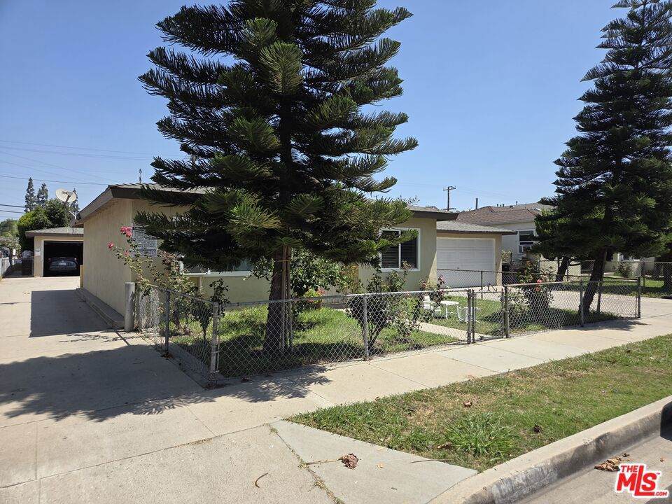 https://bt-photos.global.ssl.fastly.net/socal/orig_boomver_1_564483833-2.jpg