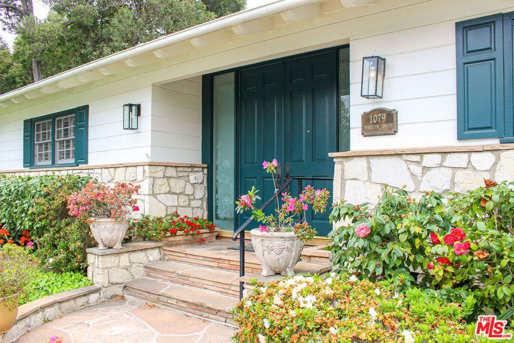 https://bt-photos.global.ssl.fastly.net/socal/orig_boomver_1_564671889-4.jpg