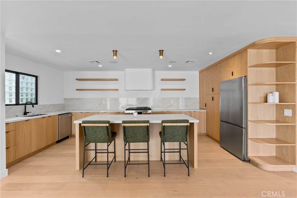 13636 Riverside - Photo 1