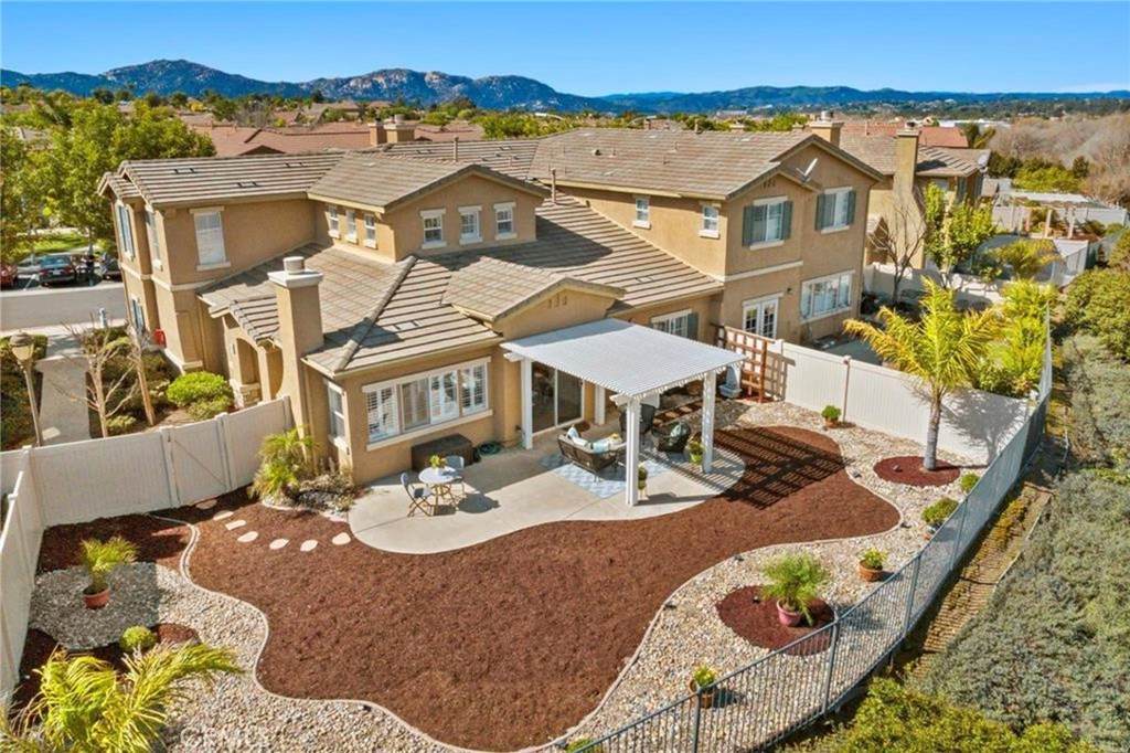 https://bt-photos.global.ssl.fastly.net/socal/orig_boomver_1_565615953-2.jpg