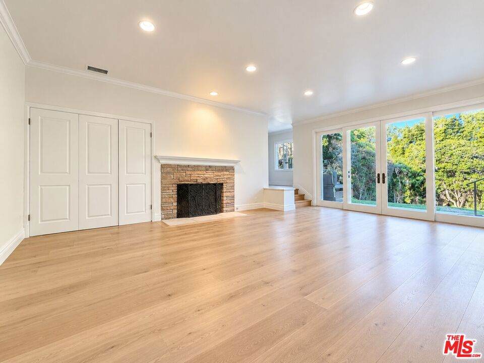 https://bt-photos.global.ssl.fastly.net/socal/orig_boomver_1_565987558-3.jpg