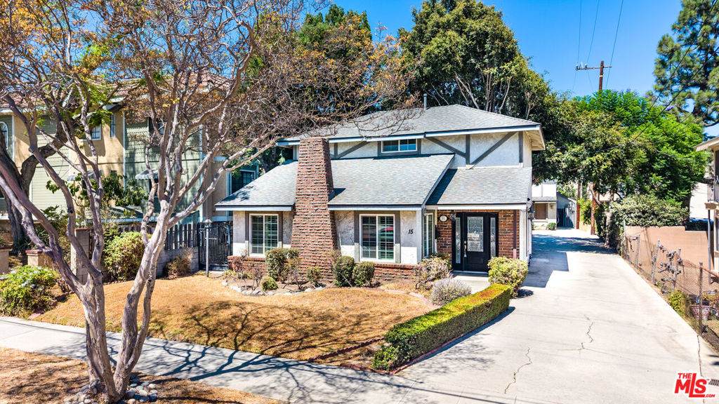 17 Palmetto Drive - Photo 1