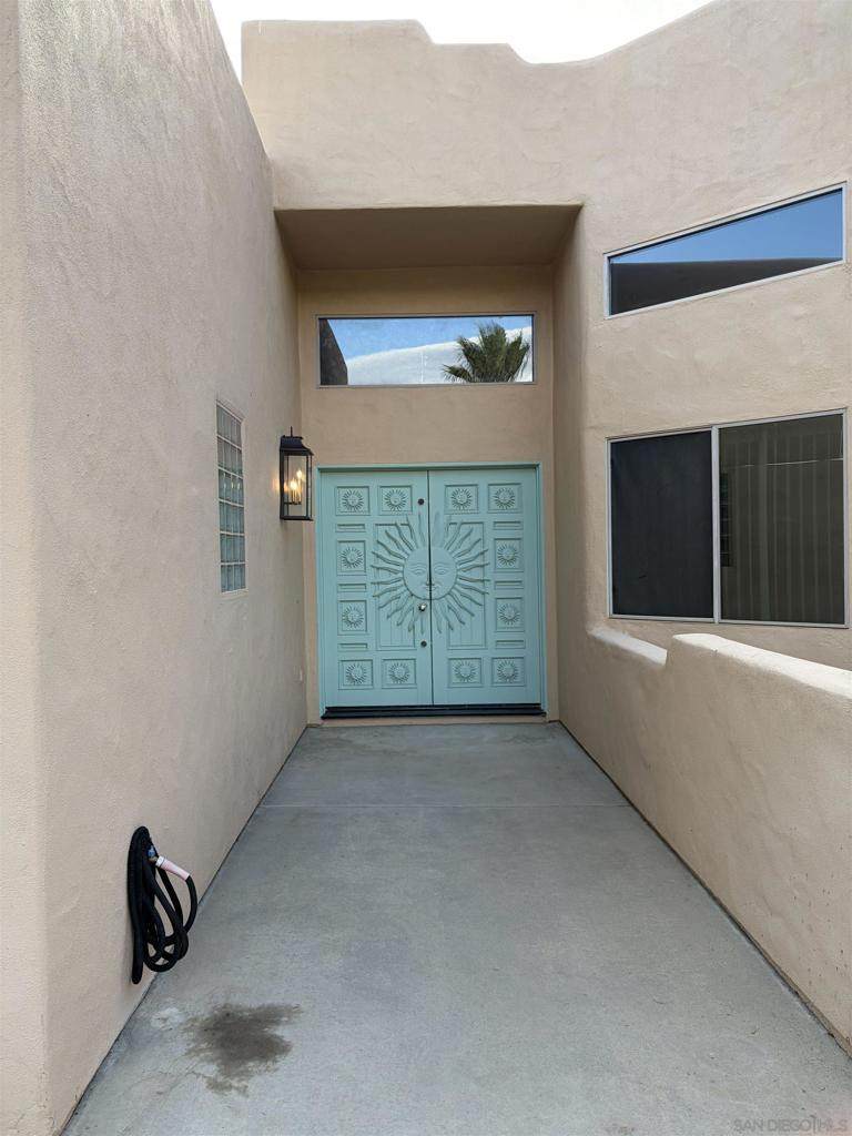 https://bt-photos.global.ssl.fastly.net/socal/orig_boomver_1_567636254-2.jpg