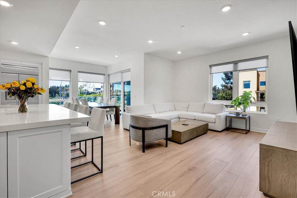 1201 Rivington - Photo 1