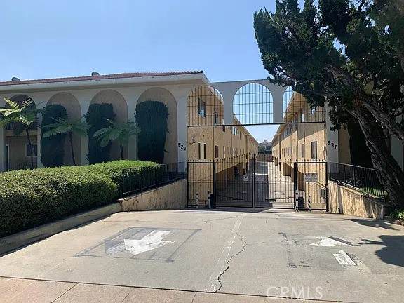 620 Huntington - Photo 1