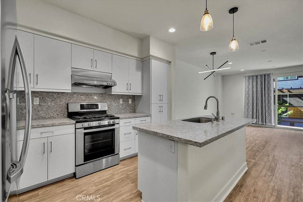 9042 Garvey - Photo 1
