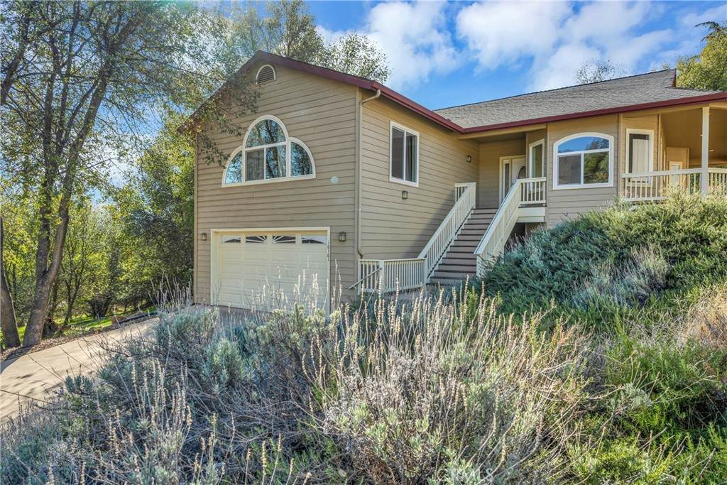 18161 Deer Hill Road - Photo 1