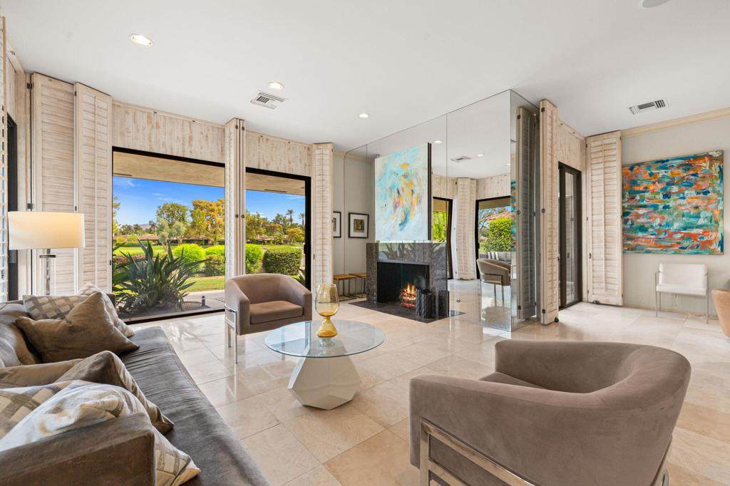 24 Columbia Drive - Photo 1