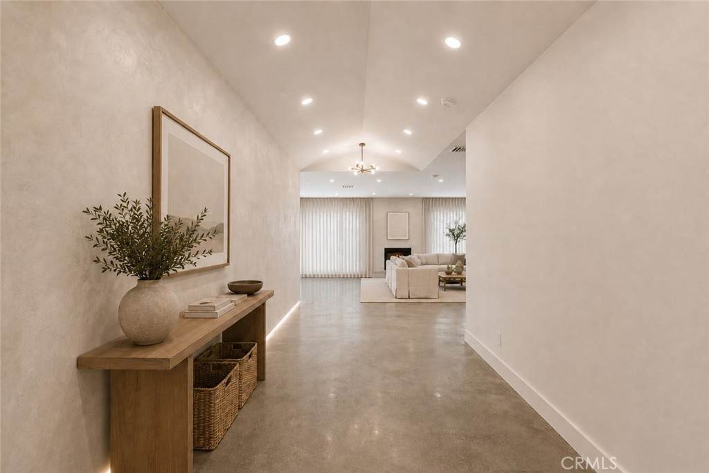 https://bt-photos.global.ssl.fastly.net/socal/orig_boomver_1_571889173-2.jpg