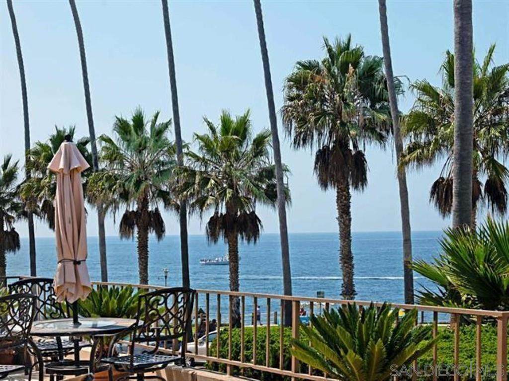 https://bt-photos.global.ssl.fastly.net/socal/orig_boomver_1_576901346-2.jpg