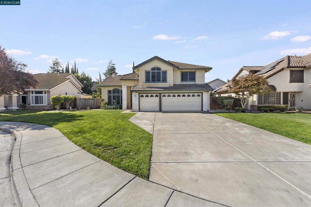 1418 Blue Jay Ct - Photo 1