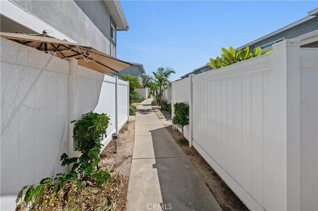 https://bt-photos.global.ssl.fastly.net/socal/orig_boomver_1_578095115-2.jpg