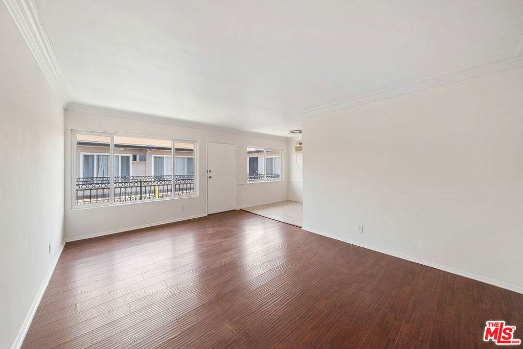 7209 Willoughby Avenue - Photo 1