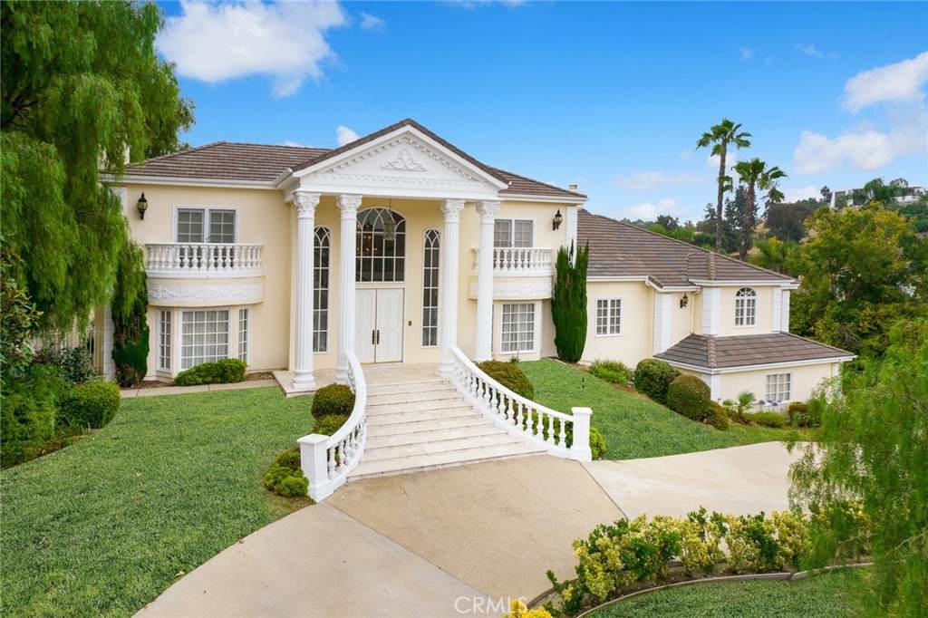 https://bt-photos.global.ssl.fastly.net/socal/orig_boomver_1_584403406-2.jpg