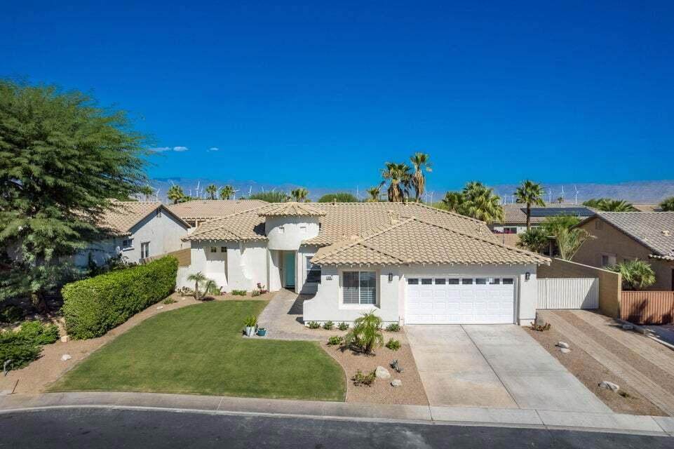 https://bt-photos.global.ssl.fastly.net/socal/orig_boomver_1_584912405-2.jpg