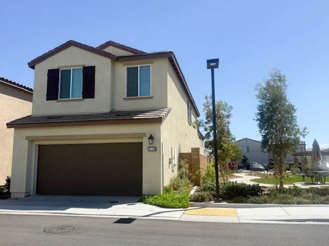 25189 Hunter Avenue - Photo 1