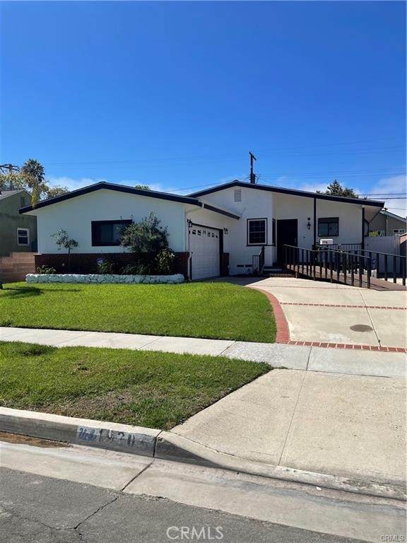 19205 Anza - Photo 1
