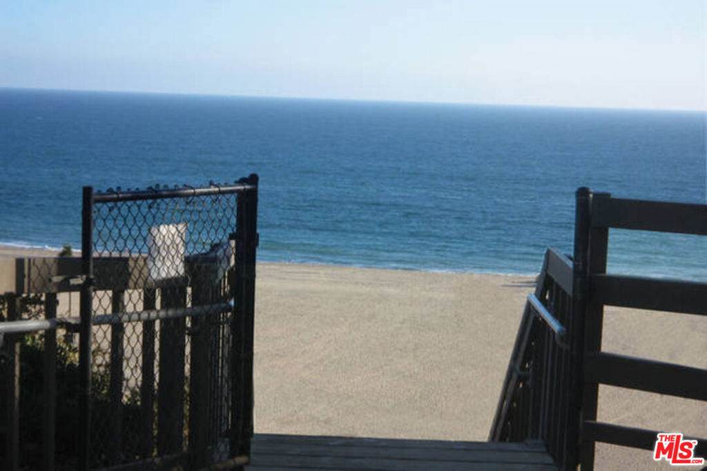 https://bt-photos.global.ssl.fastly.net/socal/orig_boomver_1_594401479-2.jpg