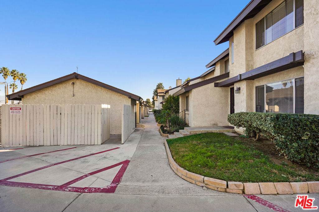 https://bt-photos.global.ssl.fastly.net/socal/orig_boomver_1_596977352-2.jpg