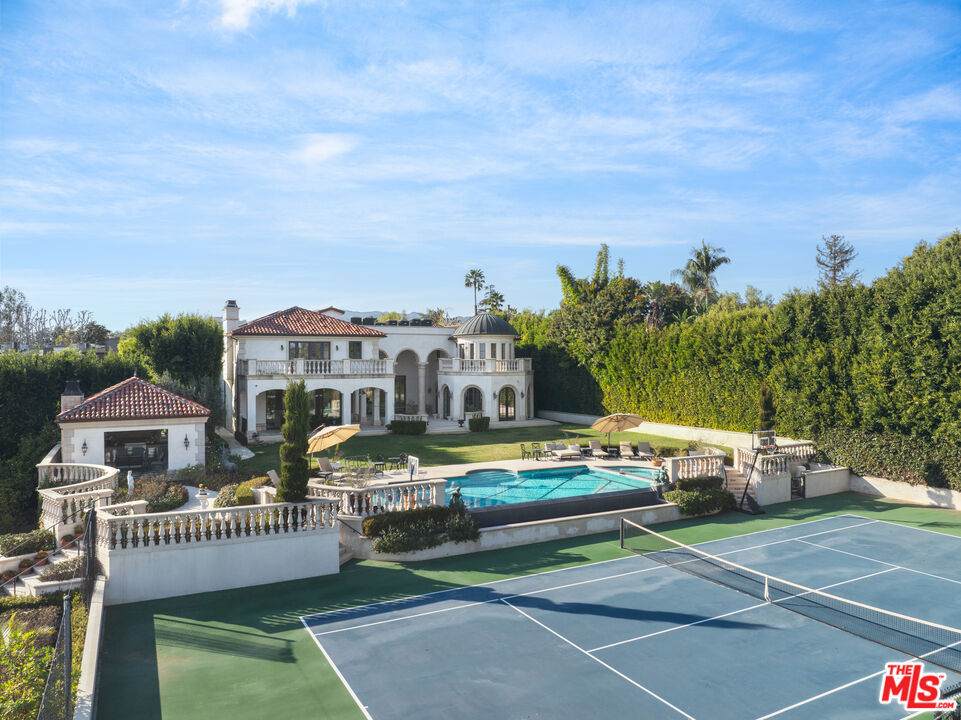 https://bt-photos.global.ssl.fastly.net/socal/orig_boomver_1_600077515-2.jpg