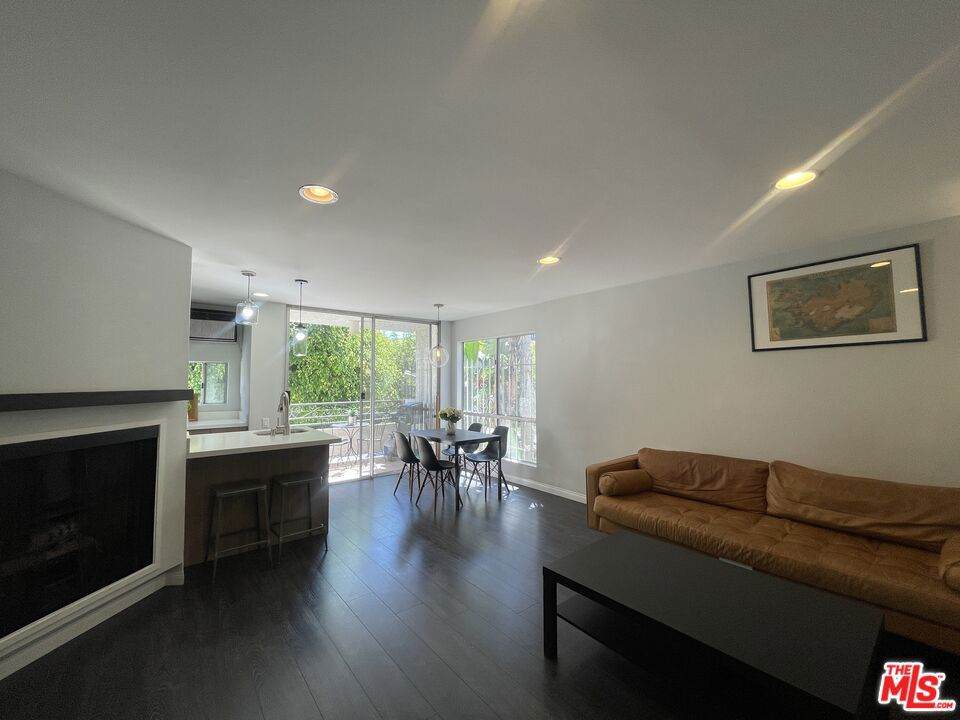 https://bt-photos.global.ssl.fastly.net/socal/orig_boomver_1_600263072-2.jpg