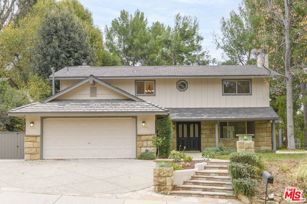 26038 Trana Circle - Photo 1