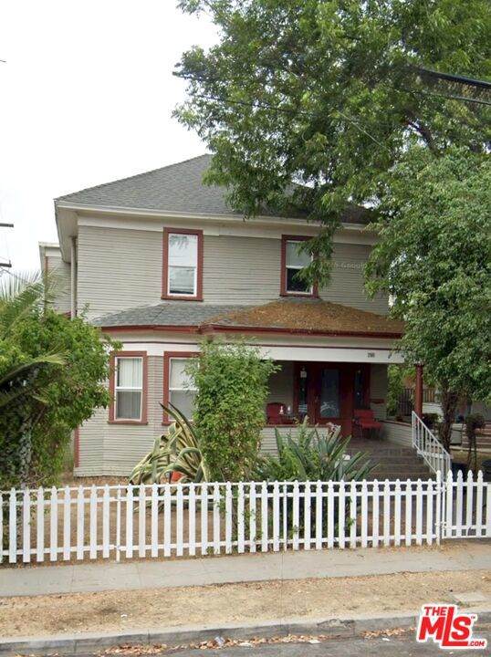 2909 Catalina Street - Photo 1