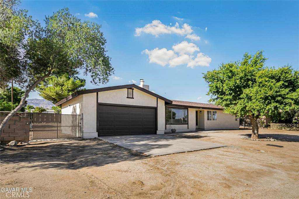 13116 East Avenue W10 - Photo 1