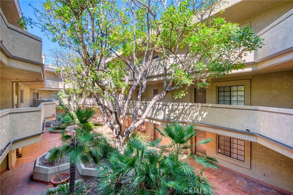 https://bt-photos.global.ssl.fastly.net/socal/orig_boomver_1_616735469-2.jpg