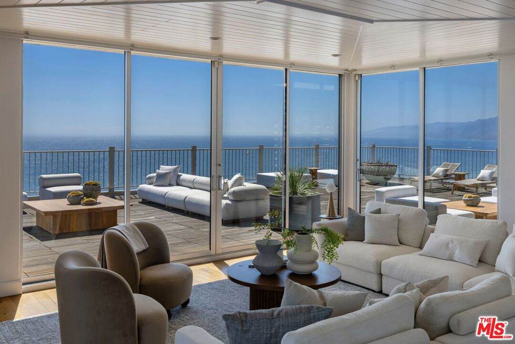 101 California Avenue - Photo 1