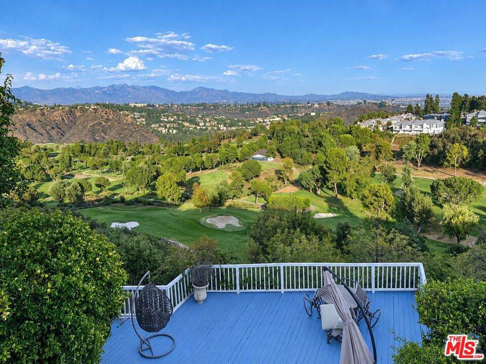 https://bt-photos.global.ssl.fastly.net/socal/orig_boomver_1_617053636-2.jpg