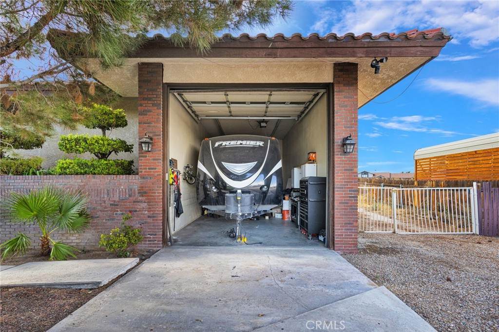 https://bt-photos.global.ssl.fastly.net/socal/orig_boomver_1_617086425-2.jpg