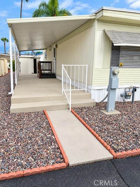 1600 S San Jacinto Ave - Photo 1