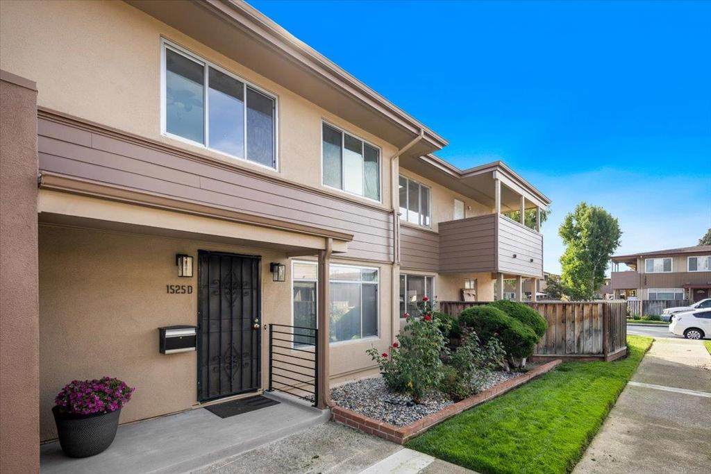 1525 Day Avenue - Photo 1