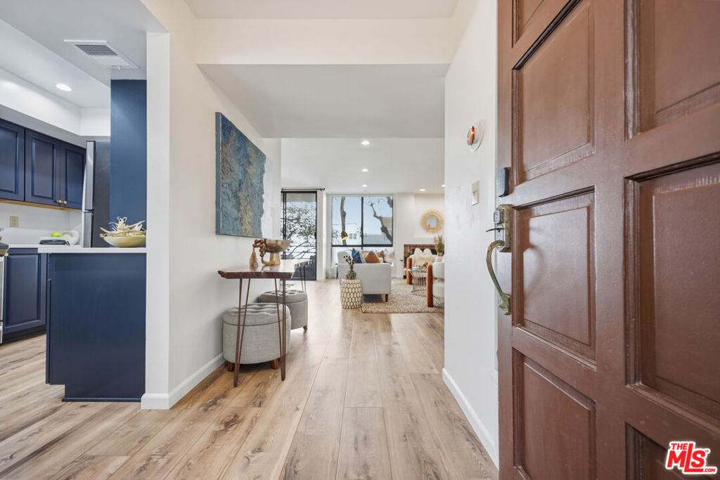1312 Saltair Avenue - Photo 1