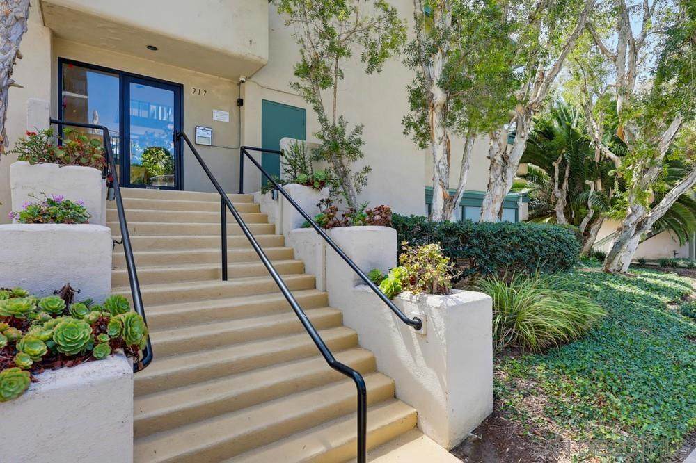 917 Torrance St. - Photo 1