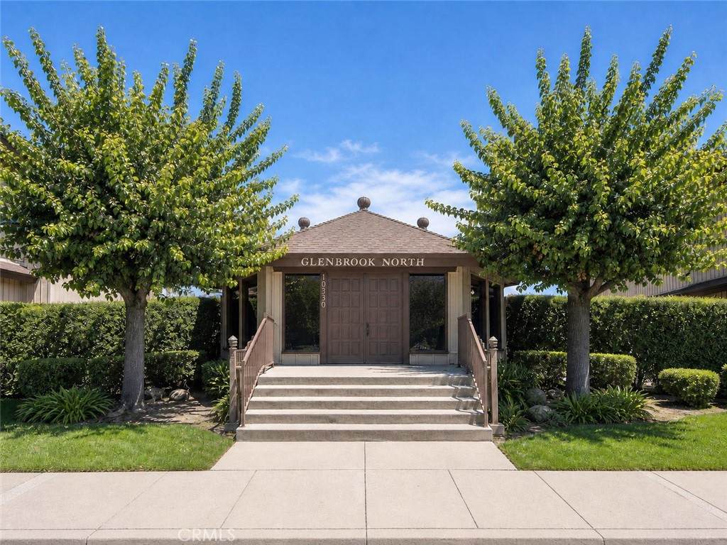 10330 Downey Ave - Photo 1