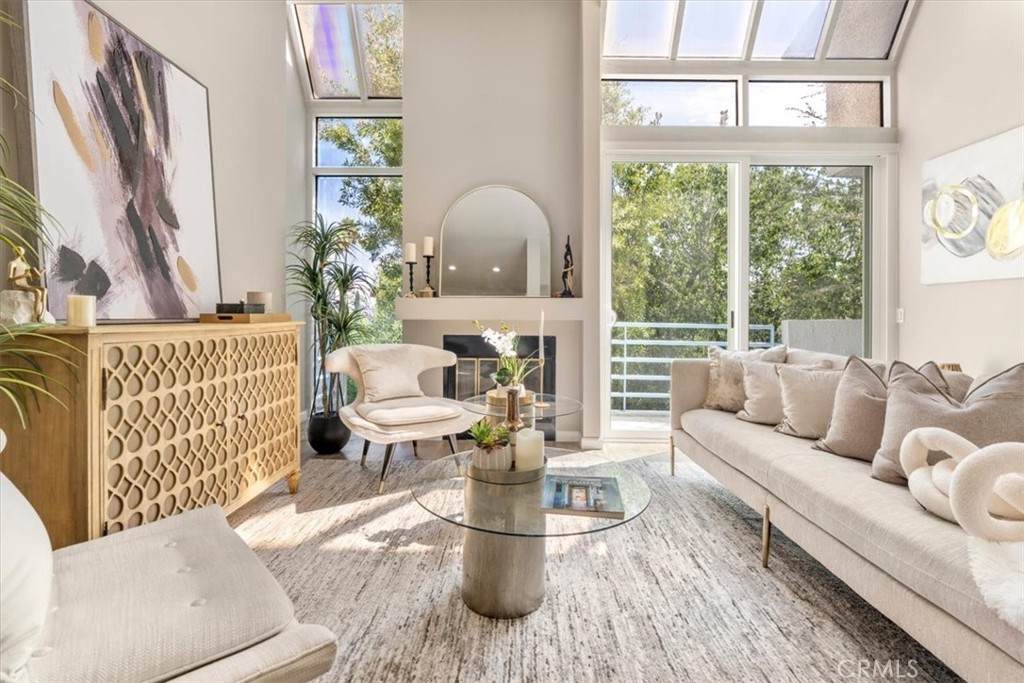 5151 Balboa - Photo 1