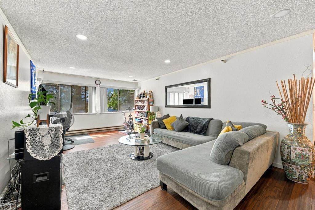 240 Bayshore Boulevard - Photo 1