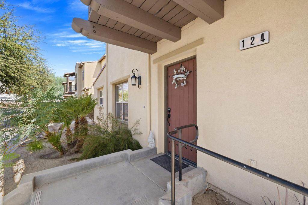 124 Paseo Bravo - Photo 1
