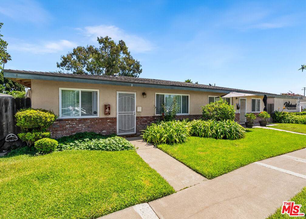 https://bt-photos.global.ssl.fastly.net/socal/orig_boomver_1_630839789-2.jpg