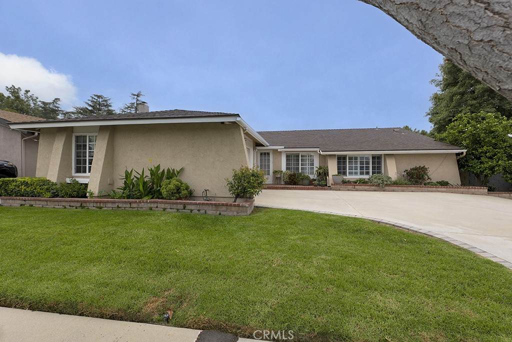 https://bt-photos.global.ssl.fastly.net/socal/orig_boomver_1_631320680-2.jpg