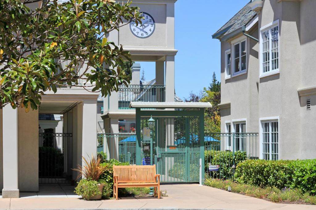 1 Edith Avenue - Photo 1