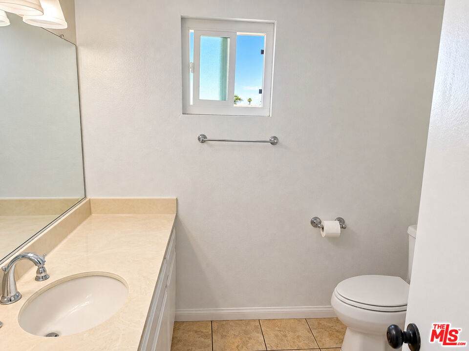 https://bt-photos.global.ssl.fastly.net/socal/orig_boomver_1_633327460-2.jpg
