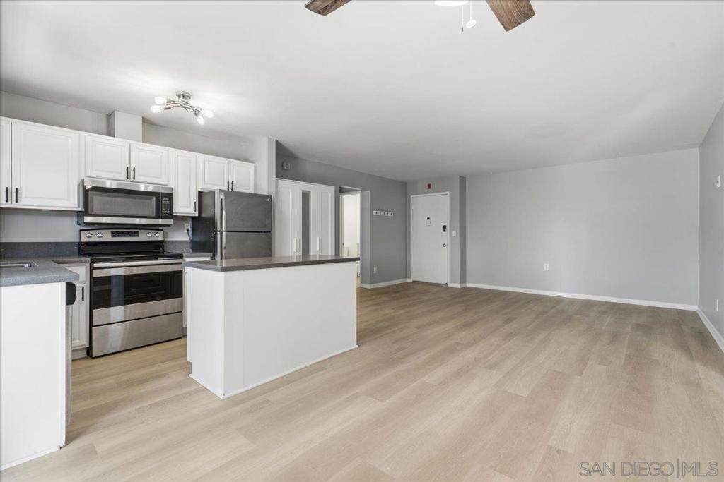 7855 Cowles Mountain Ct. - Photo 1
