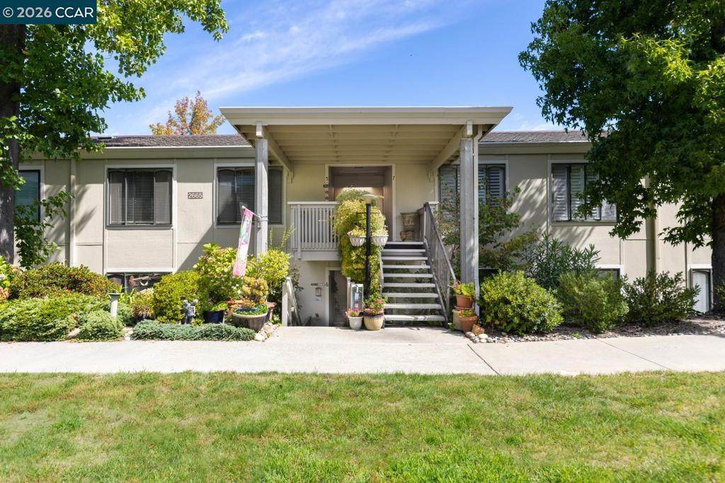 2665 Pine Knoll Dr - Photo 1