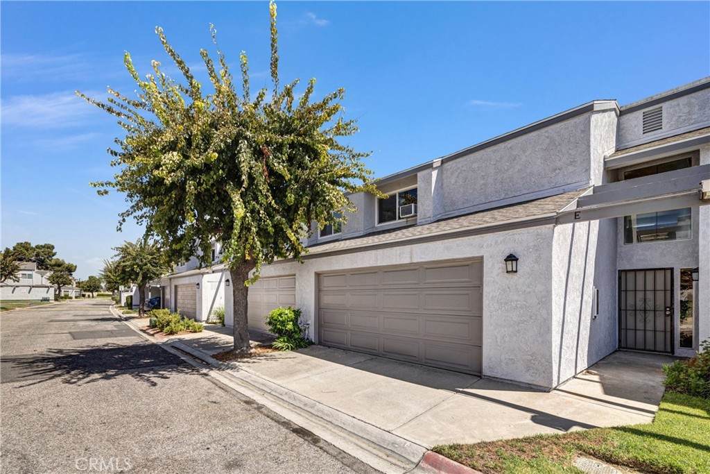 4828 5th - Photo 1