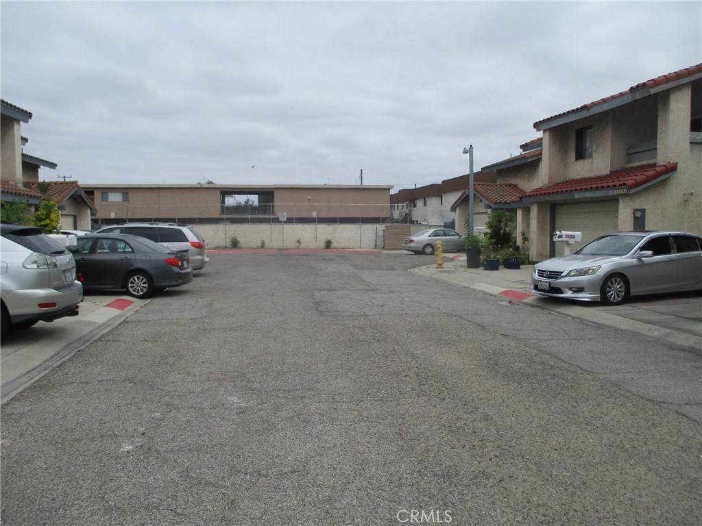 https://bt-photos.global.ssl.fastly.net/socal/orig_boomver_1_633357461-2.jpg