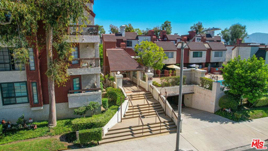 230 Bethany Road - Photo 1